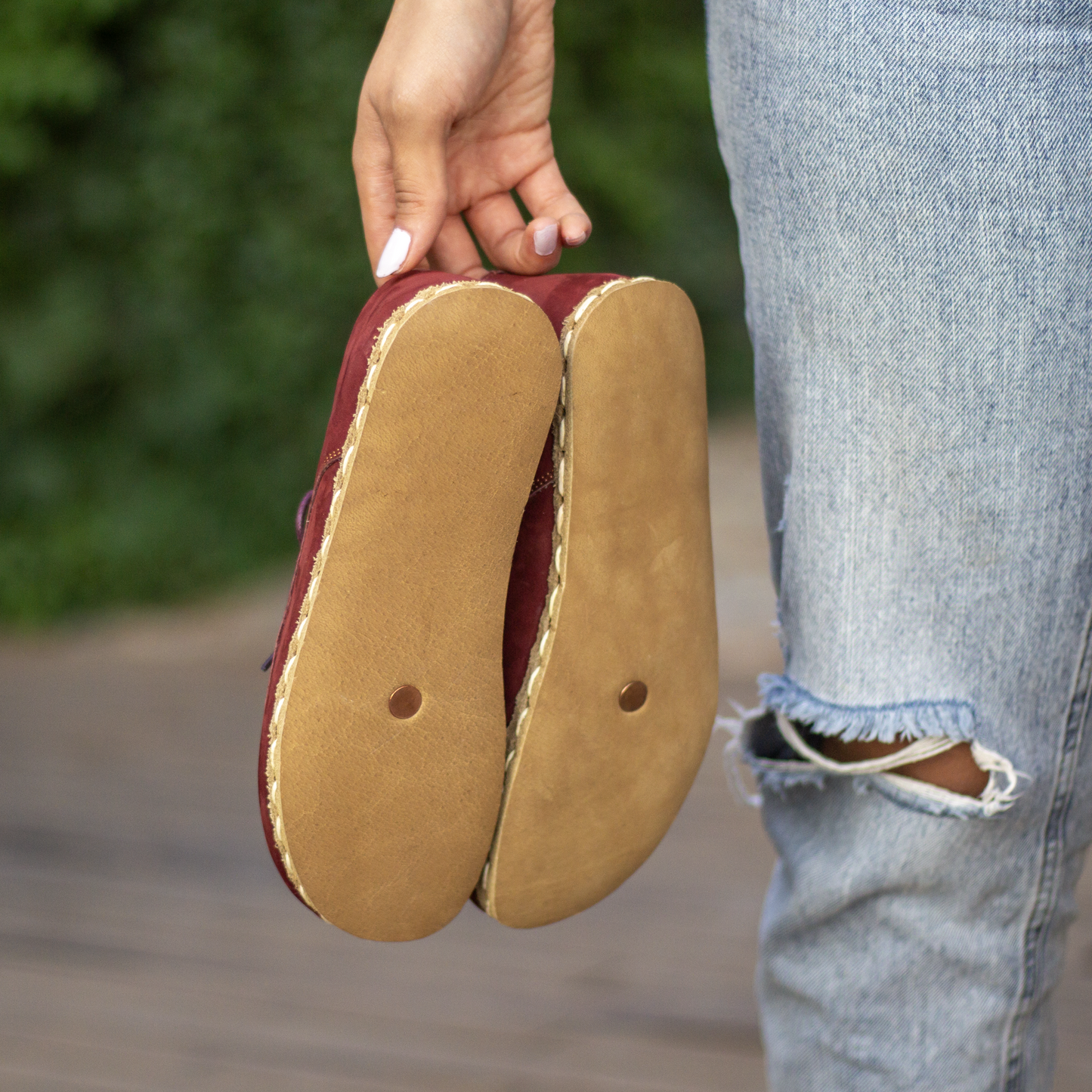 Earthing Shoes With Copper, Oxford Style Lace-up for Women, Burgundy Nubuck