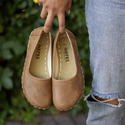 Handmade Barefoot Leather Shoes for Women in Matte Brown