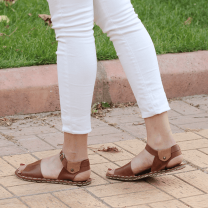 BAND Women's New Brown Leather Barefoot Huarache Sandals