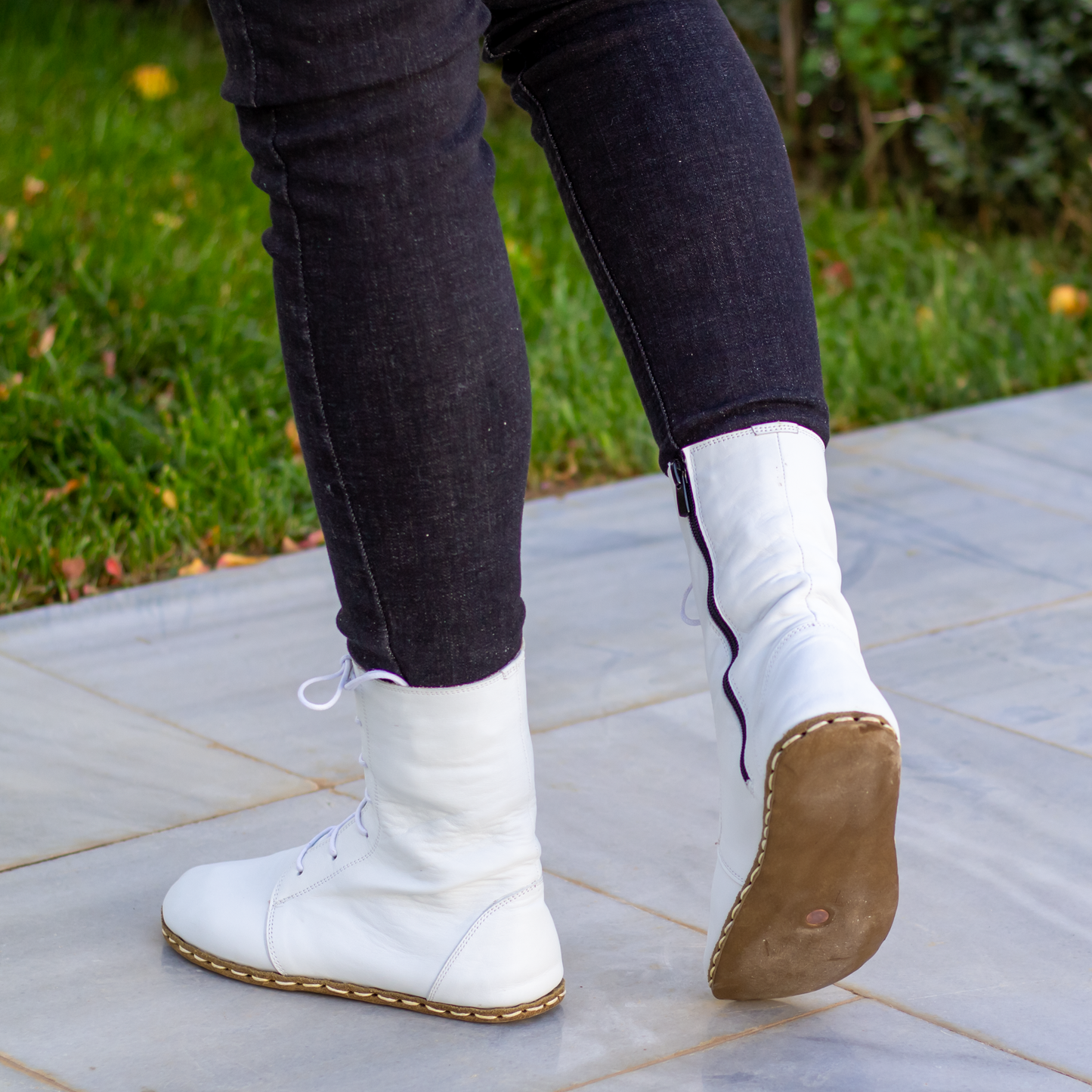 Barefoot Grounding Effect White Leather Boots For Women