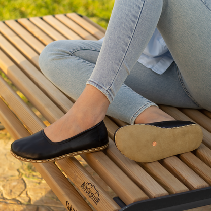 Handmade Barefoot Leather Shoes for Women in Black