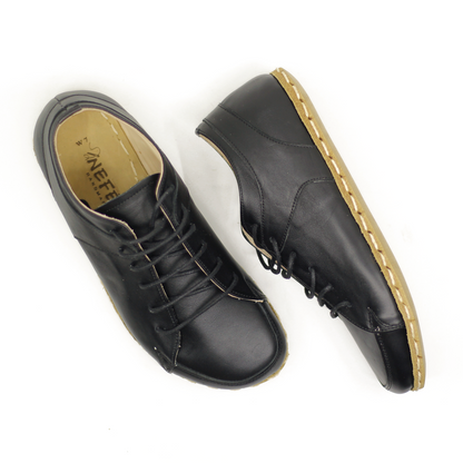 Men's Copper Rivet Earthing Leather Sneaker in Black