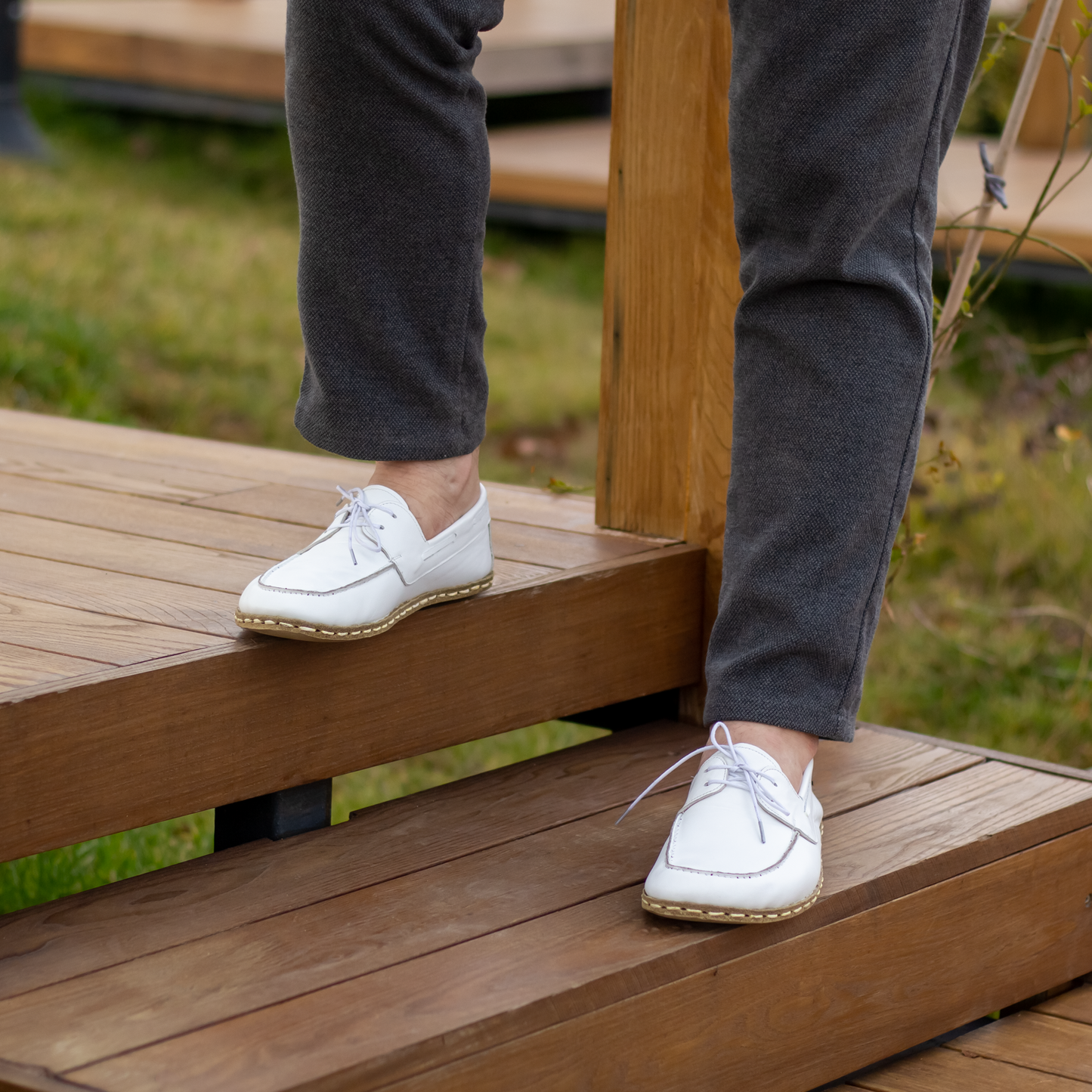 White Men's Leather Earthing Barefoot Shoes